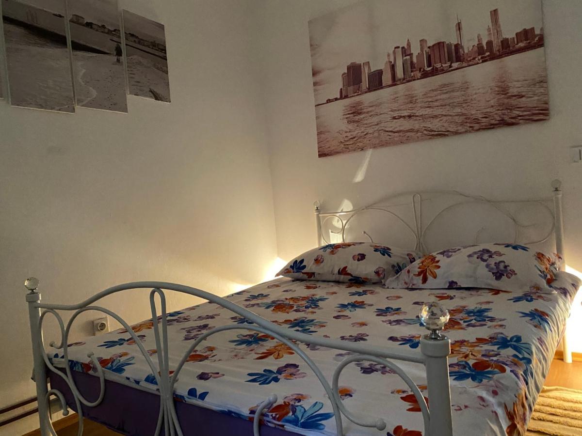 Apartment Villa Rossa Πόρετς Εξωτερικό φωτογραφία